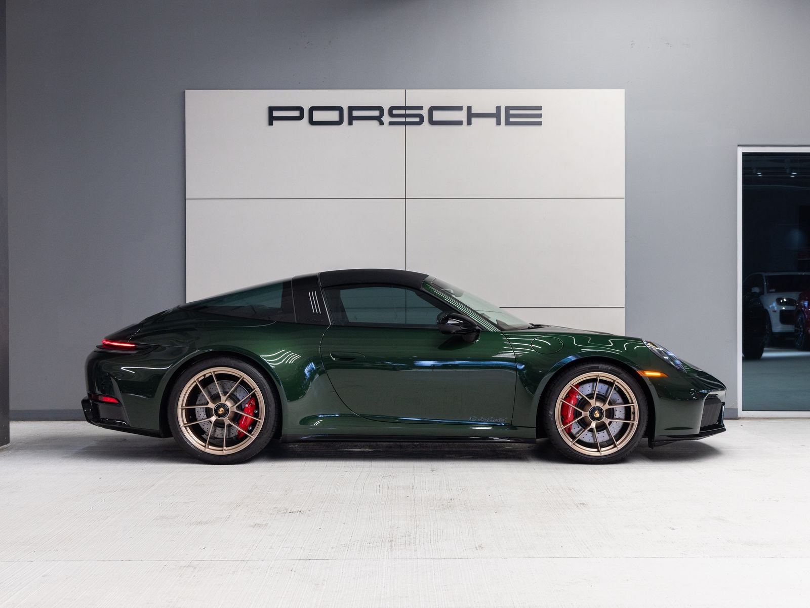 2026 Porsche 911 Targa 4 GTS