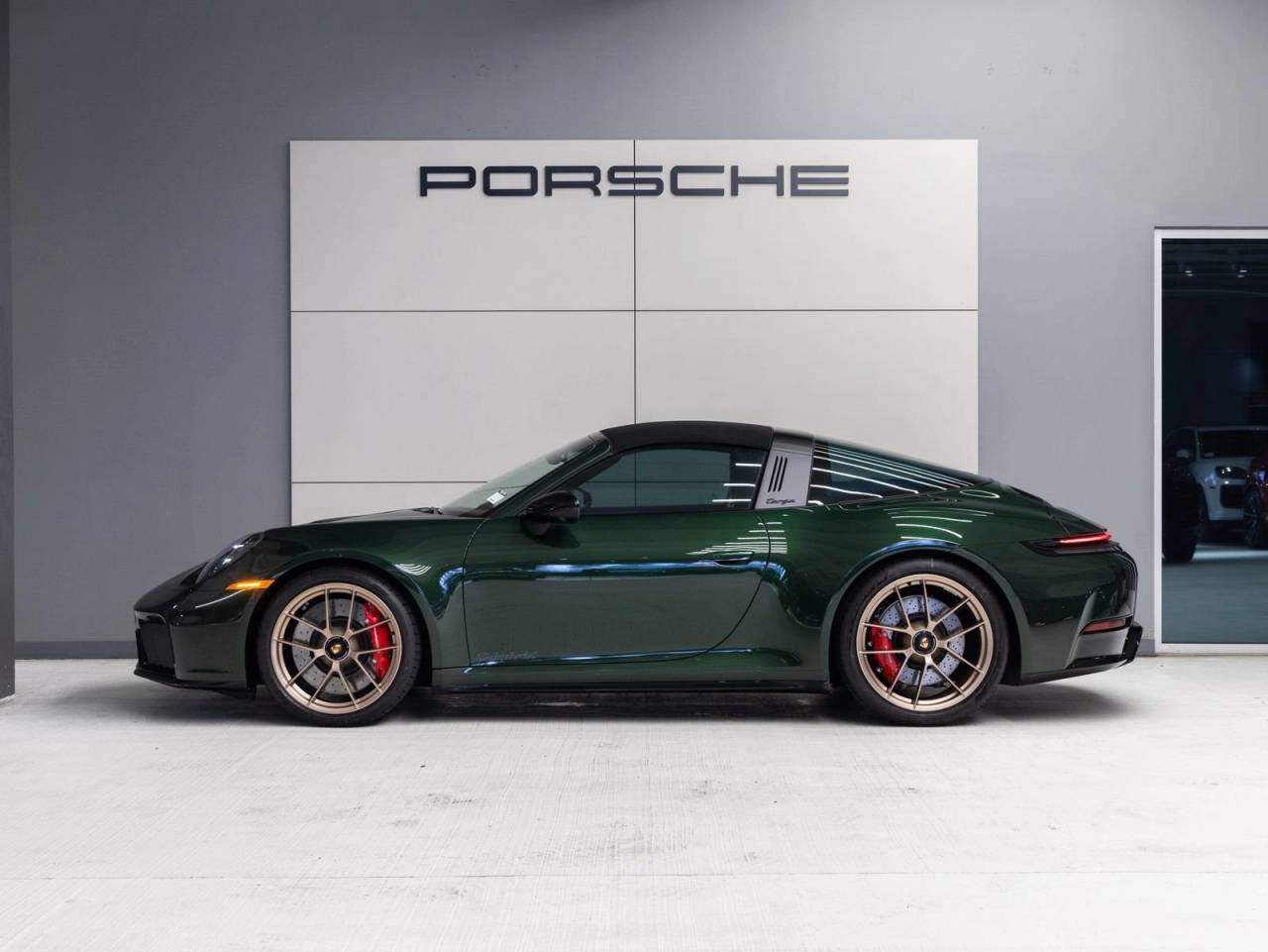 2026 Porsche 911 Targa 4 GTS