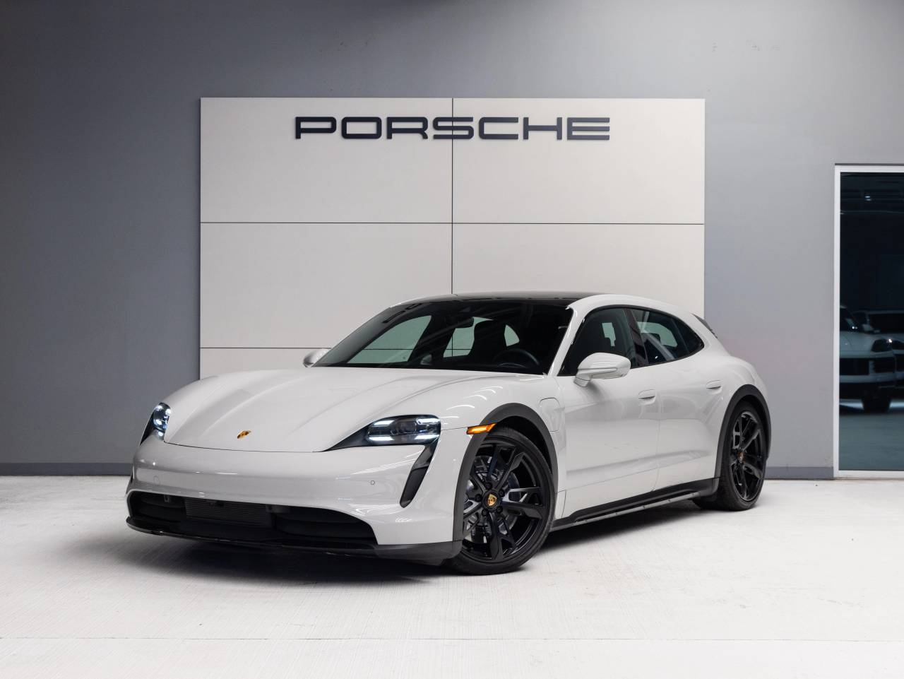 2024 Porsche Taycan Taycan 4S Cross Turismo (MY24)