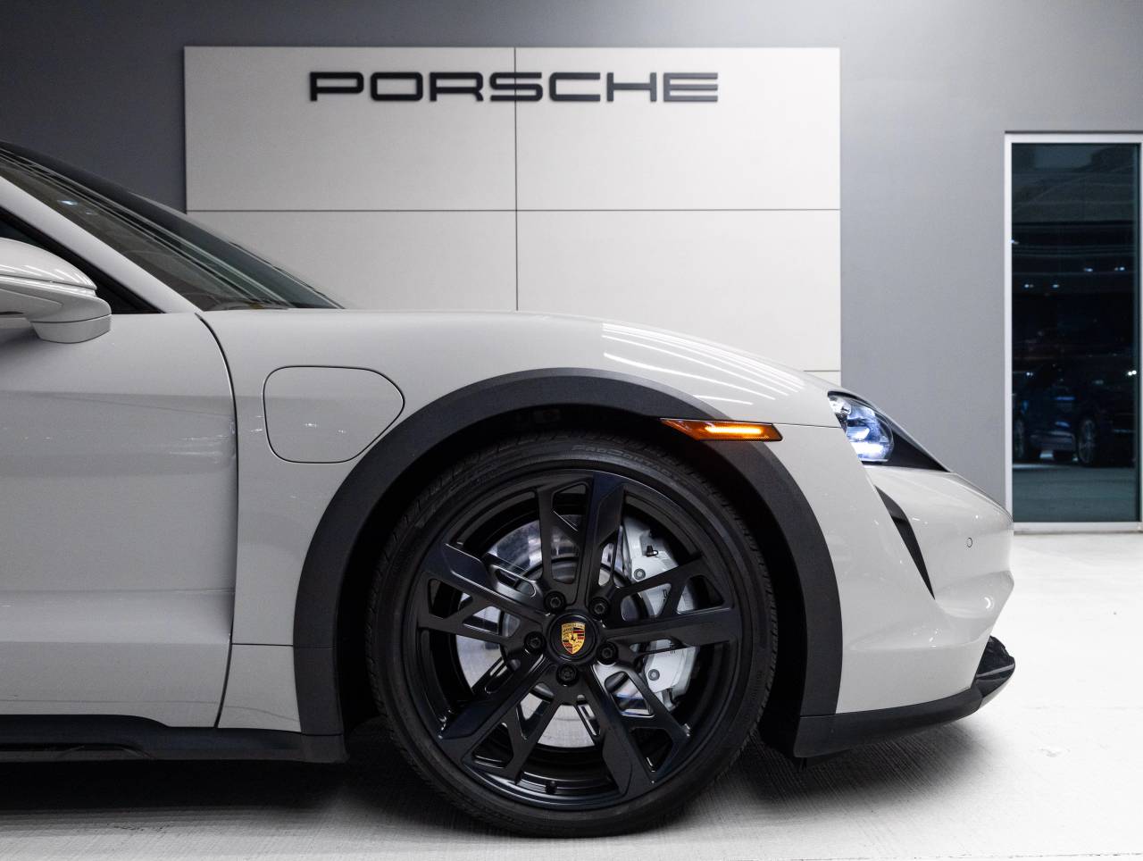 2024 Porsche Taycan Taycan 4S Cross Turismo (MY24)