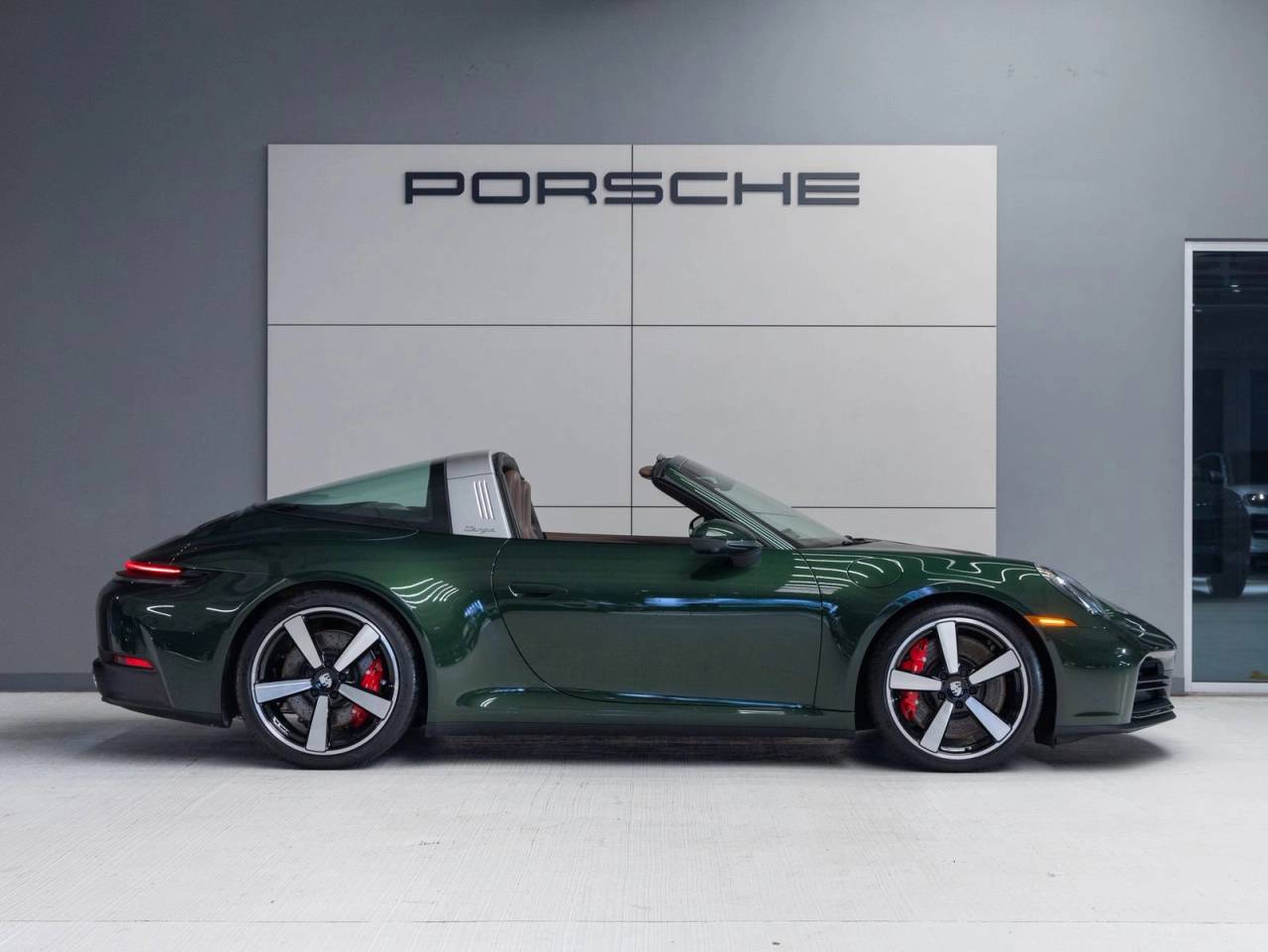 2026 Porsche 911 Targa 4S