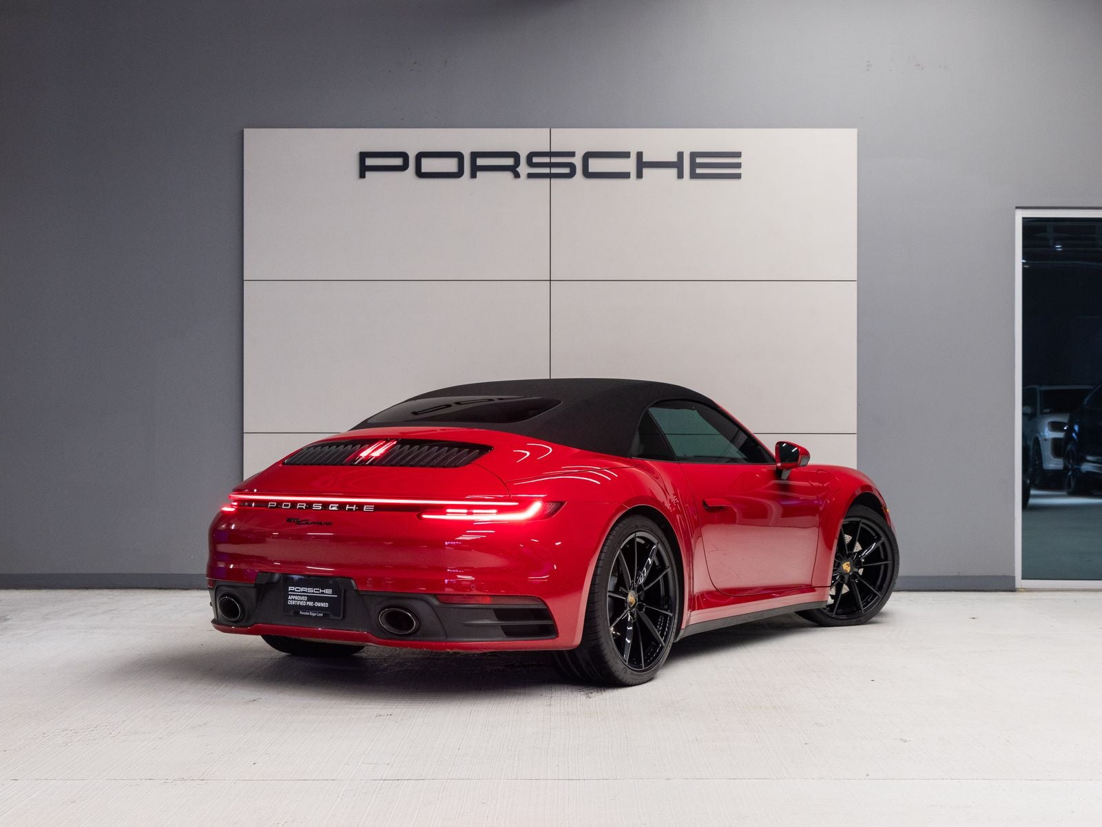 2022 Porsche 911 911 Carrera Cabriolet (MY22)