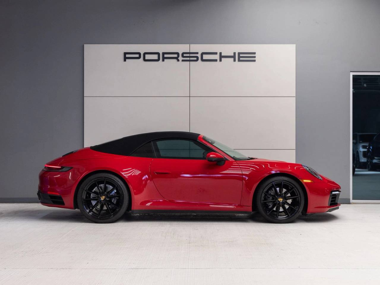 2022 Porsche 911 911 Carrera Cabriolet (MY22)