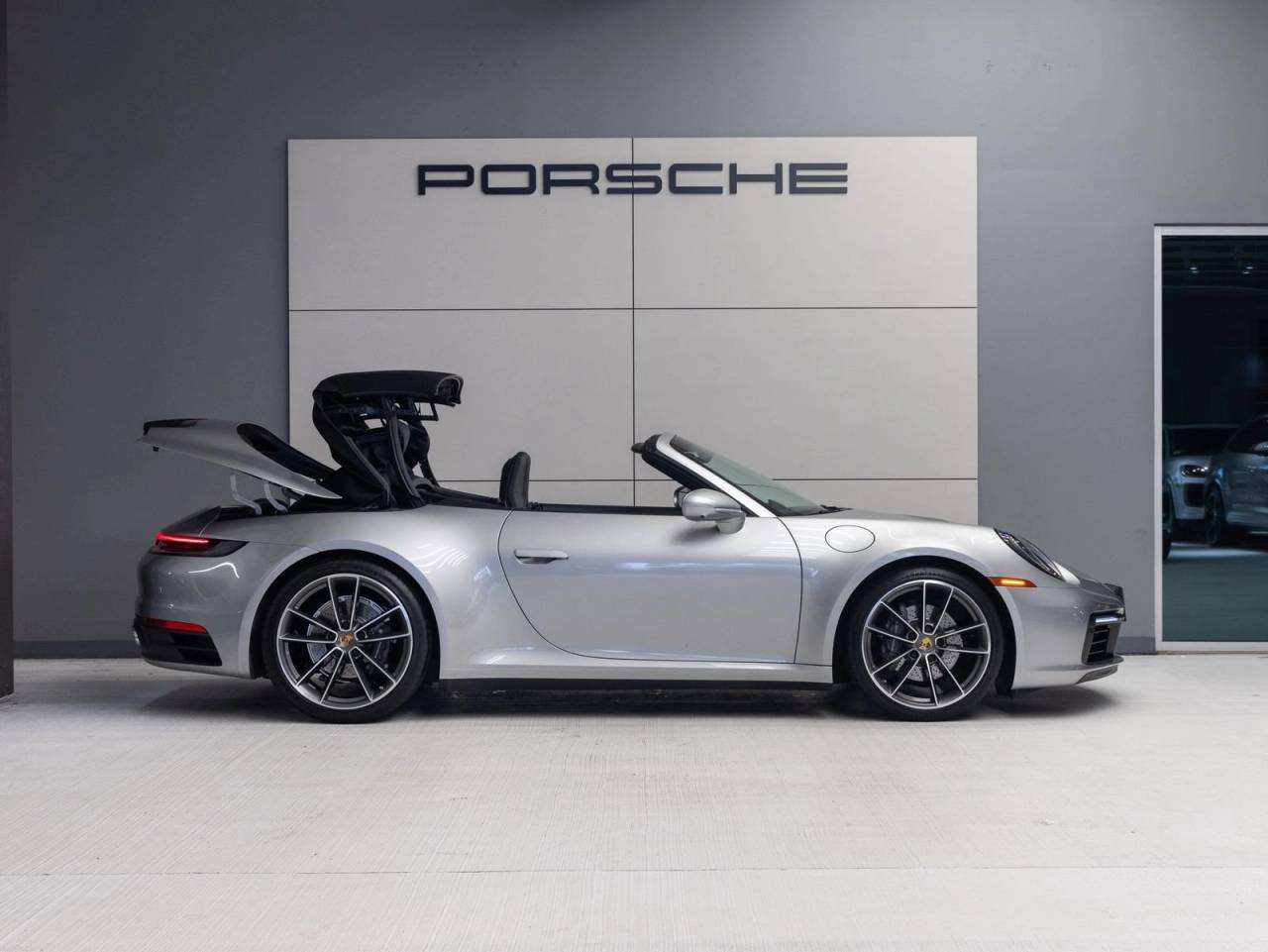 2021 Porsche 911 911 Carrera Cabriolet (MY21)