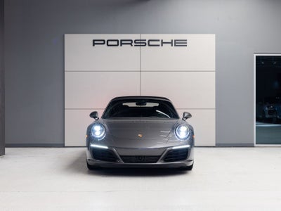 2018 Porsche 911 911 Carrera 4S Cabriolet