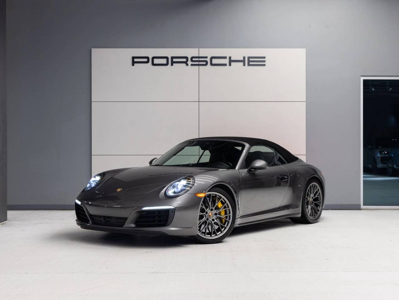 2018 Porsche 911 911 Carrera 4S Cabriolet