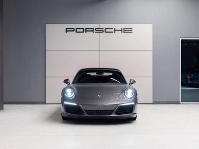 2018 Porsche 911 911 Carrera 4S Cabriolet