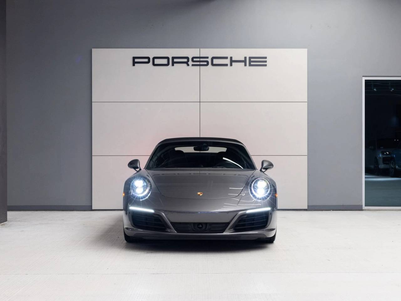 2018 Porsche 911 911 Carrera 4S Cabriolet