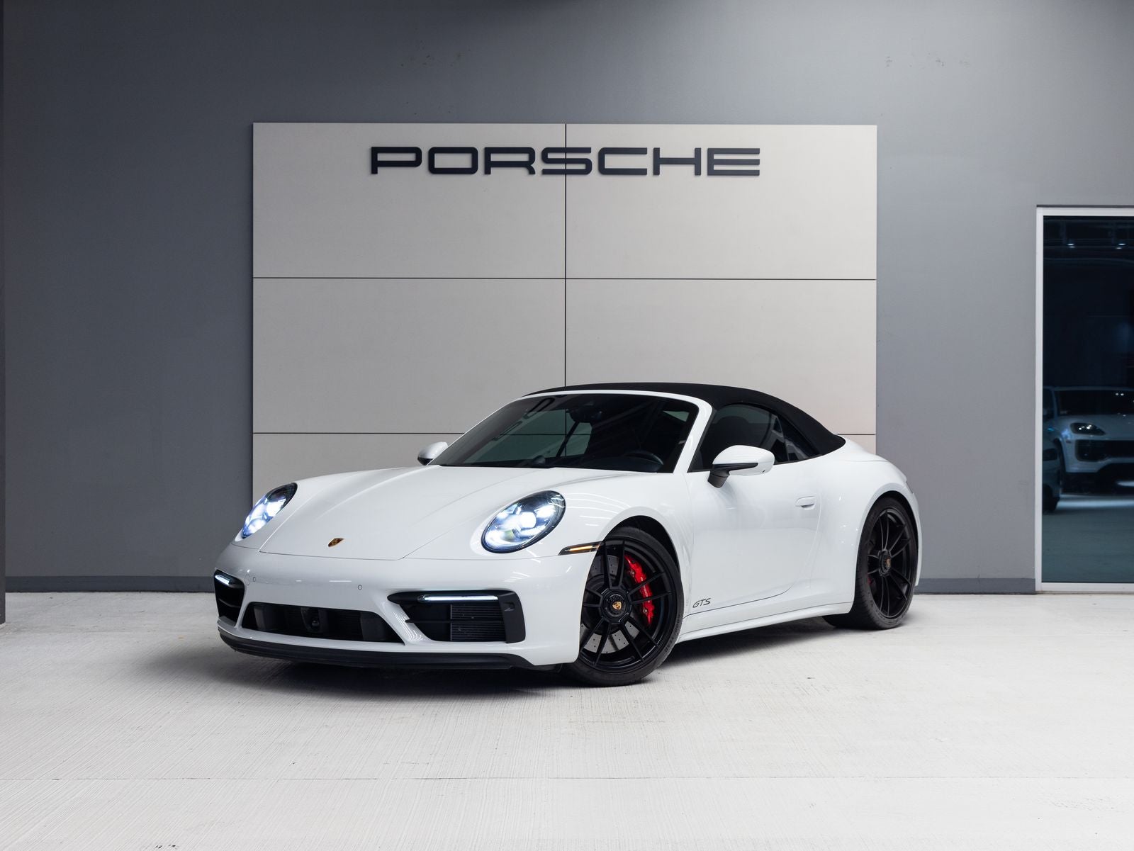 2022 Porsche 911 911 Carrera 4 GTS Cabriolet