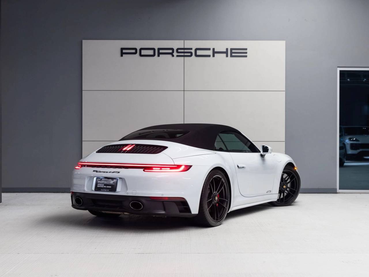 2022 Porsche 911 911 Carrera 4 GTS Cabriolet
