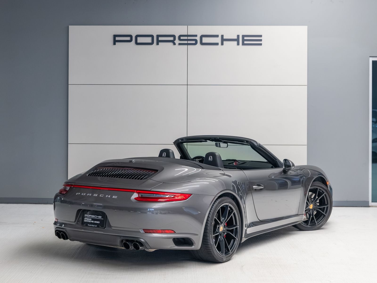 2017 Porsche 911 911 Carrera 4S Cabriolet