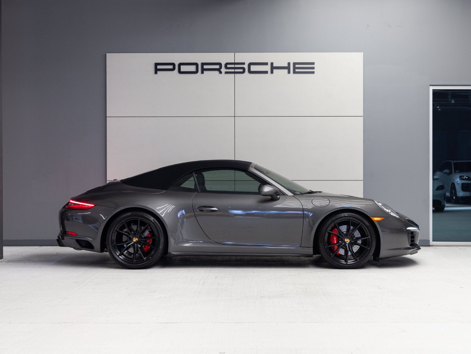 2017 Porsche 911 911 Carrera 4S Cabriolet