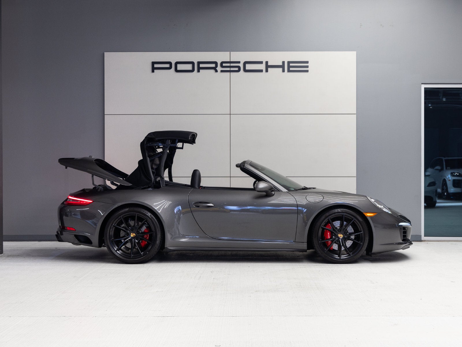 2017 Porsche 911 911 Carrera 4S Cabriolet