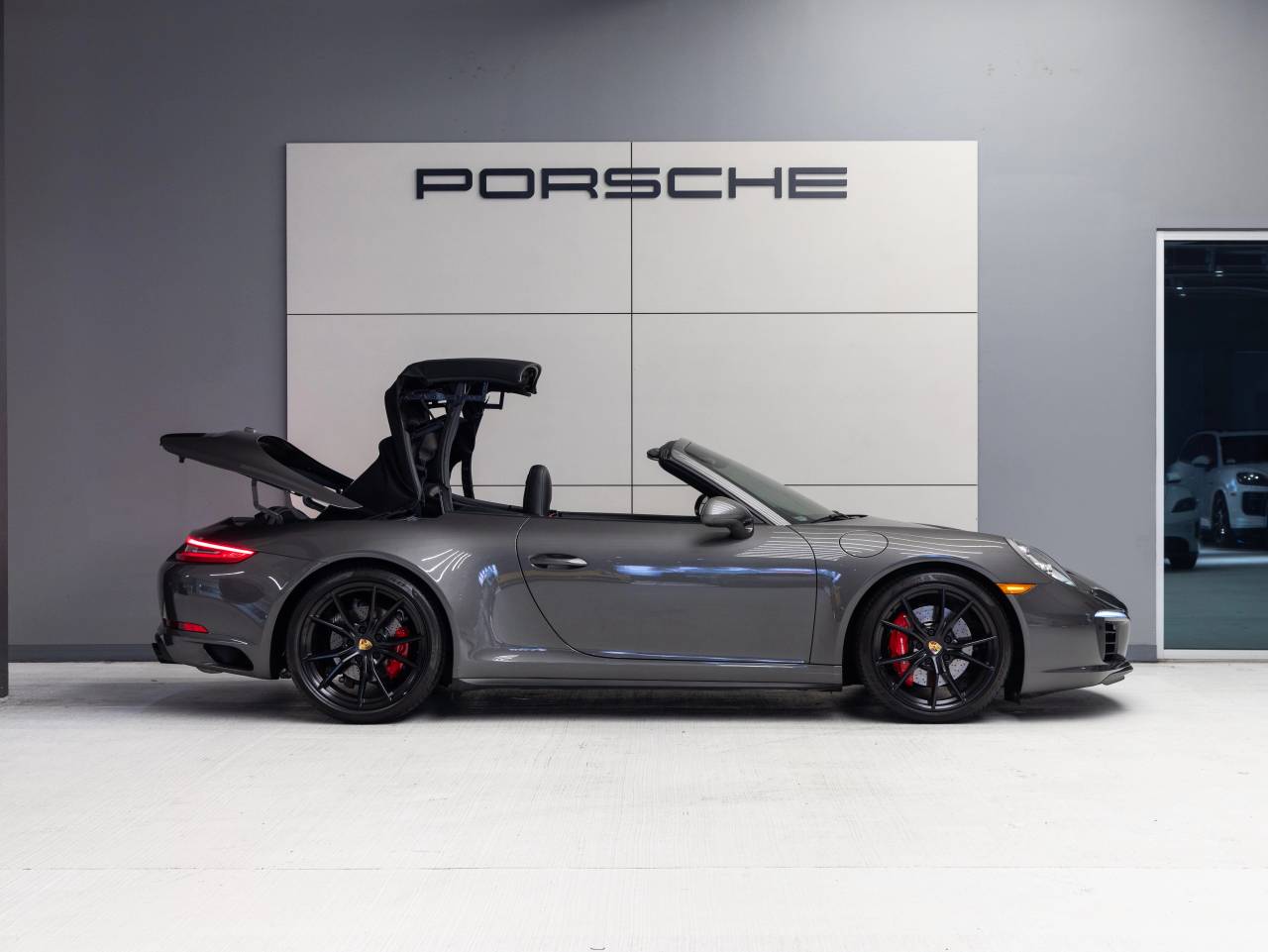 2017 Porsche 911 911 Carrera 4S Cabriolet