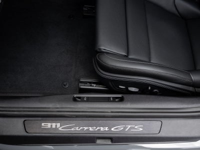 2025 Porsche 911 Carrera GTS Cabriolet