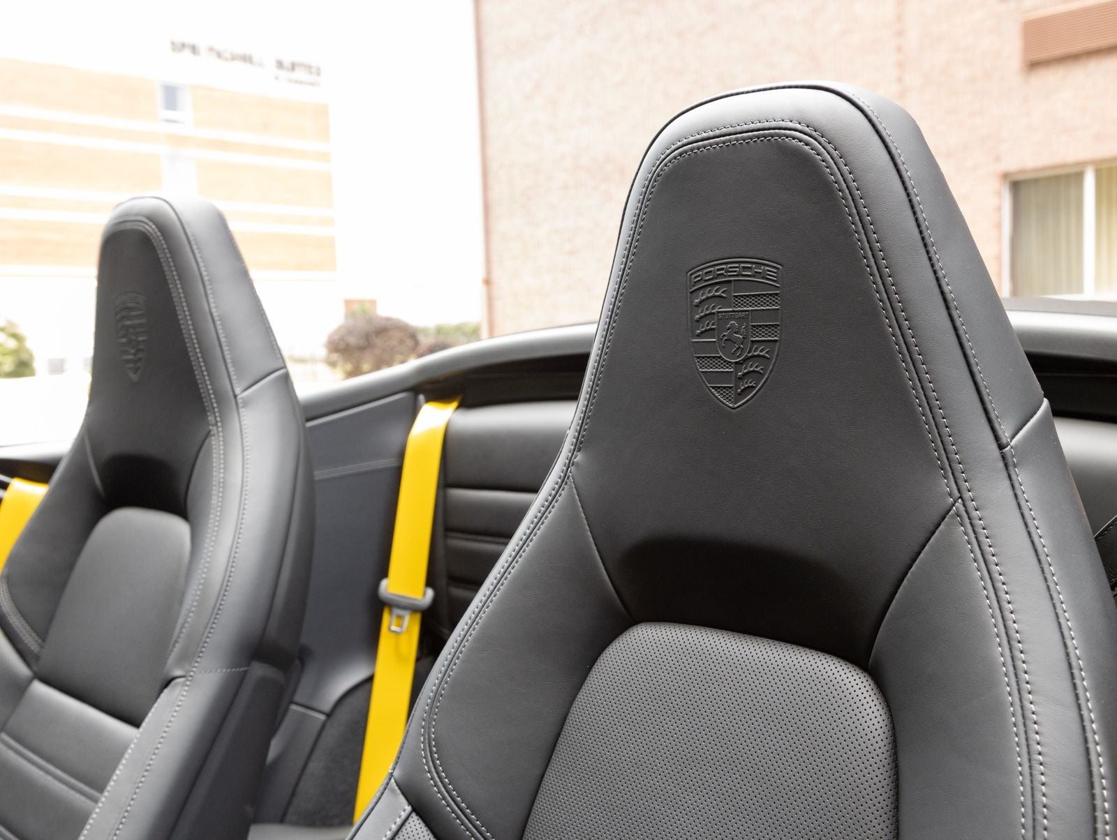 2025 Porsche 911 Carrera GTS Cabriolet