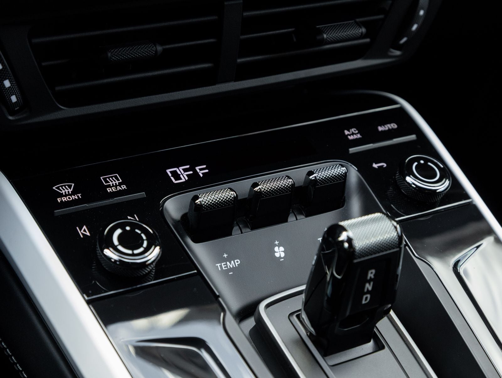 2025 Porsche 911 Carrera GTS Cabriolet