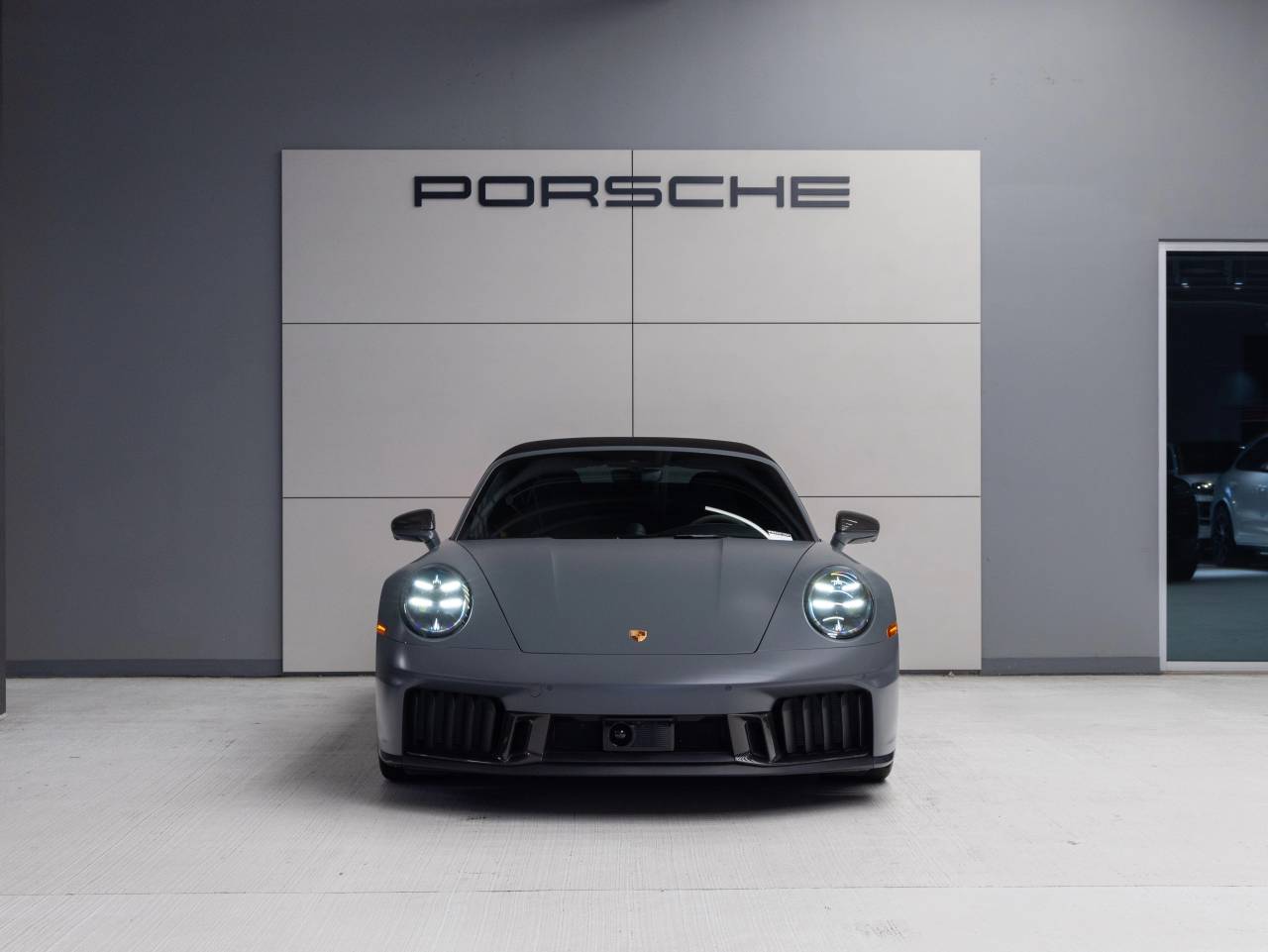 2025 Porsche 911 Carrera GTS Cabriolet