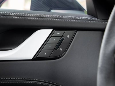 2025 Porsche 911 Carrera GTS Cabriolet