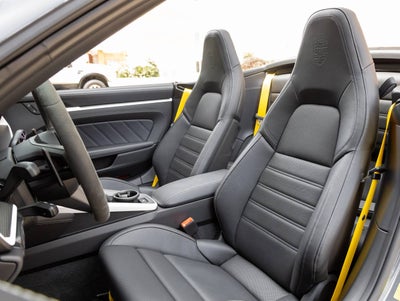 2025 Porsche 911 Carrera GTS Cabriolet