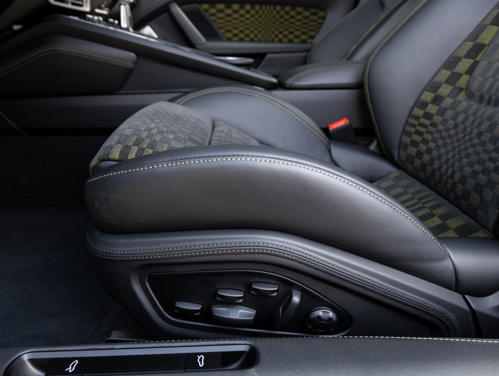 2026 Porsche 911 911 Spirit 70