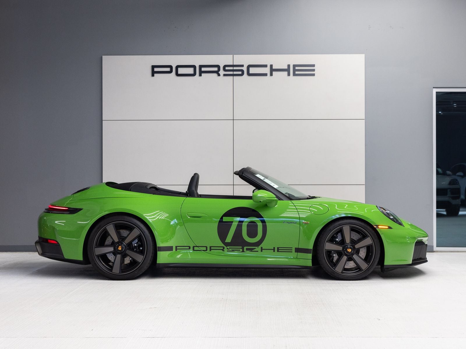 2026 Porsche 911 Spirit 70