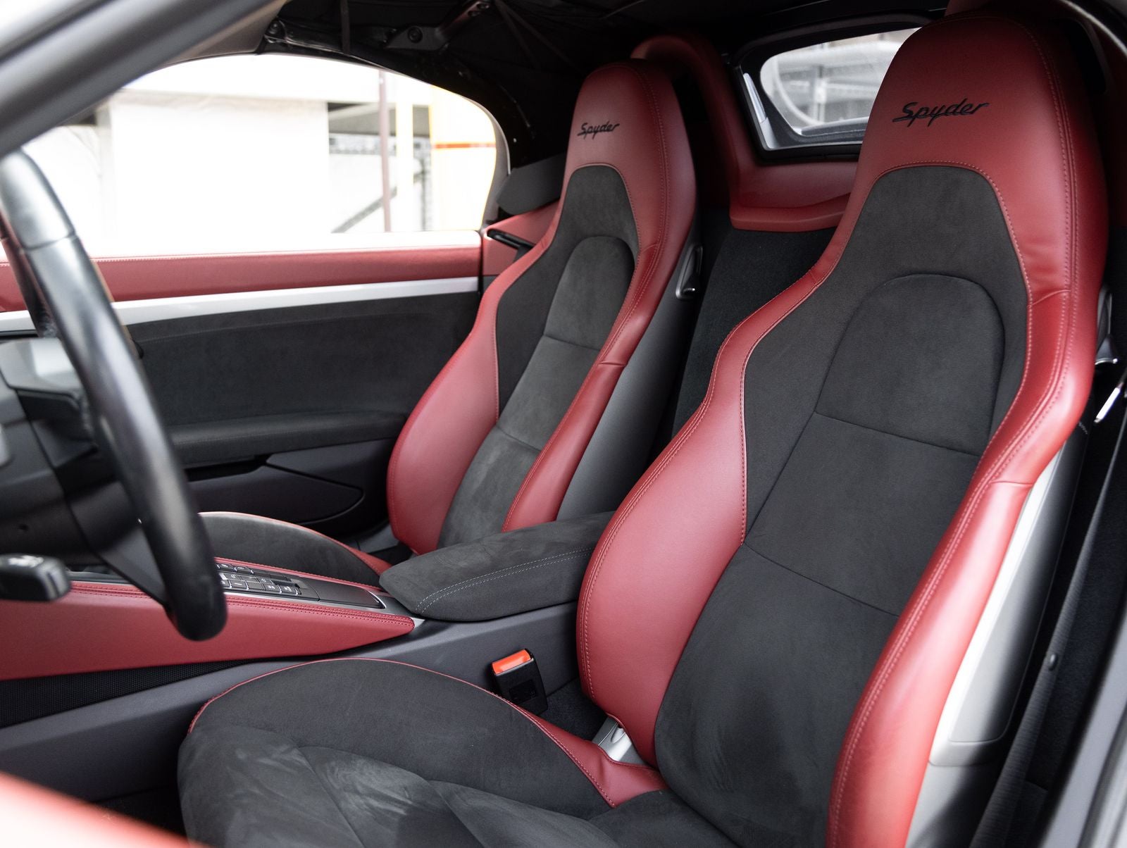 2021 Porsche 718 Spyder