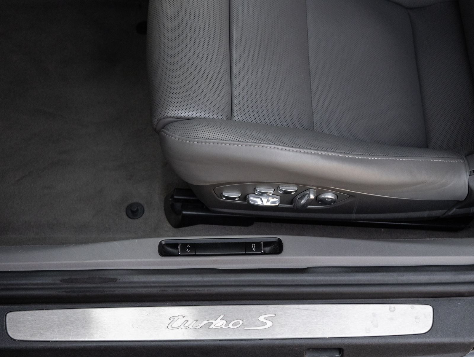 2014 Porsche 911 911 Turbo S Cabriolet