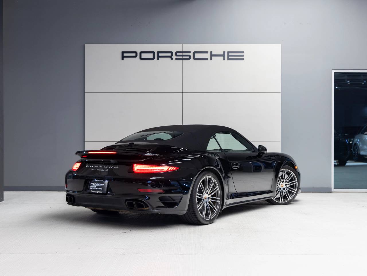 2014 Porsche 911 911 Turbo S Cabriolet