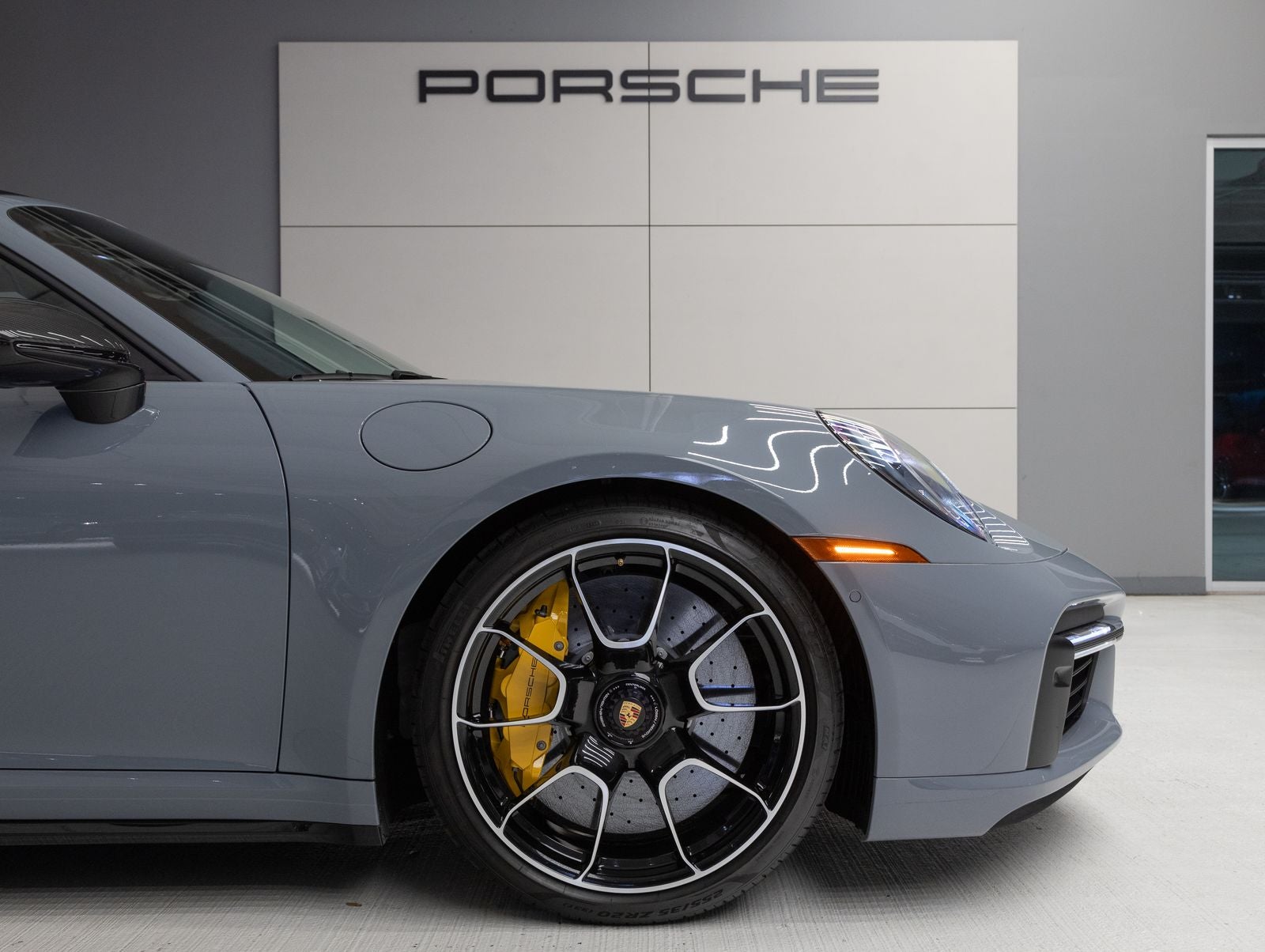 2024 Porsche 911 911 Turbo S Cabriolet (MY24)