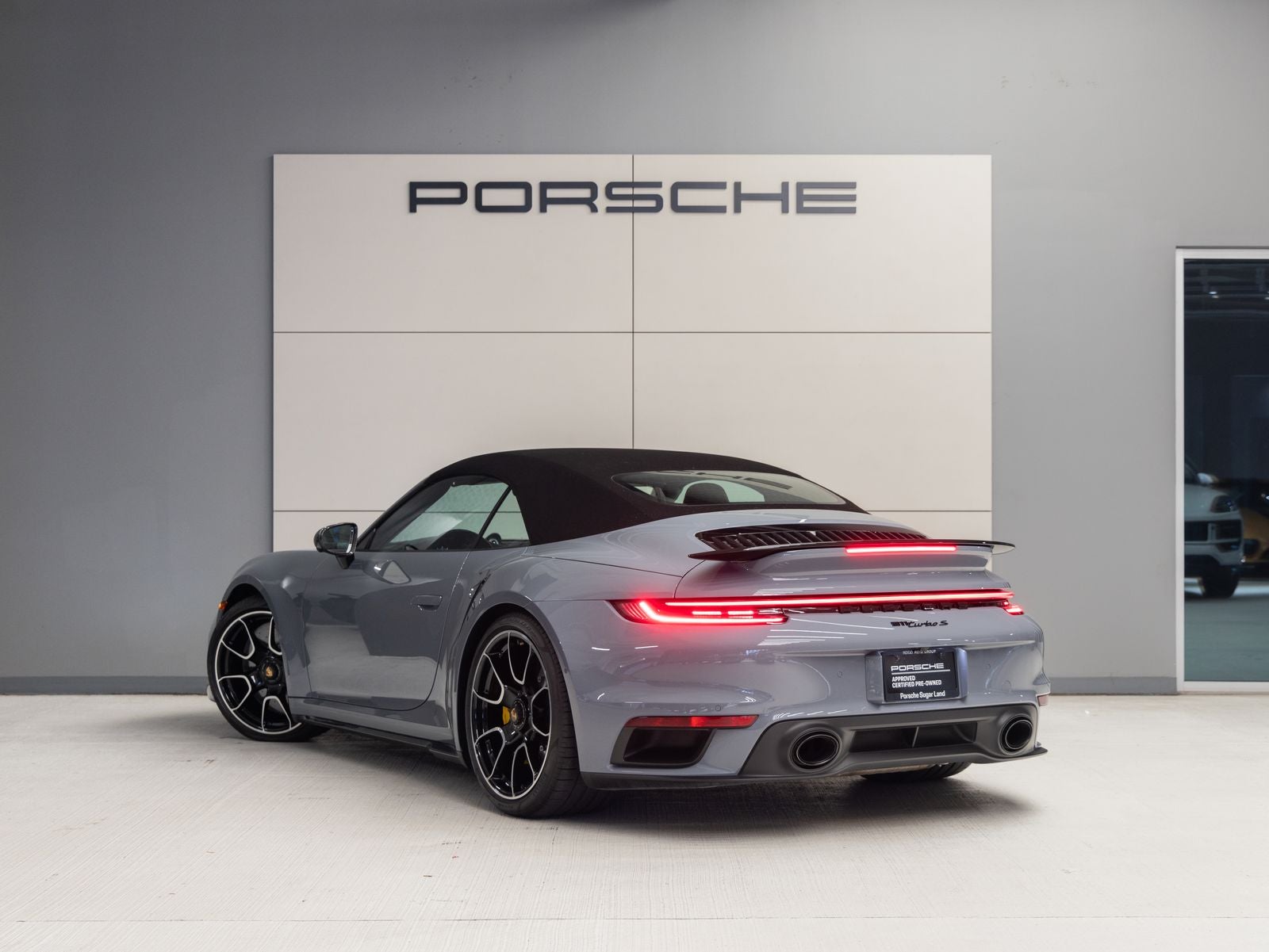 2024 Porsche 911 911 Turbo S Cabriolet (MY24)