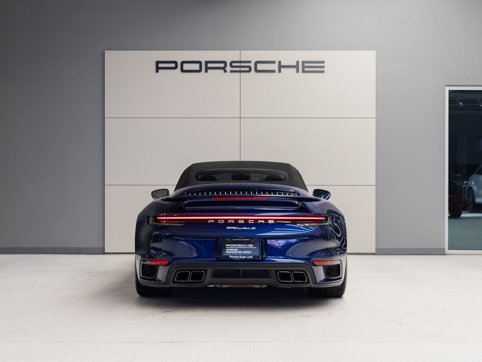 2022 Porsche 911 911 Turbo S Cabriolet (MY22)