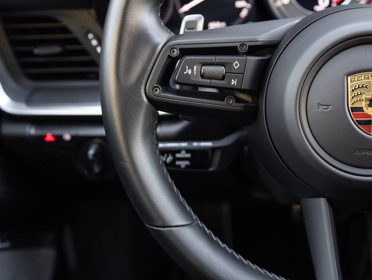 2022 Porsche 911 911 Turbo S Cabriolet (MY22)