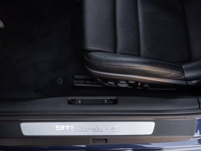 2022 Porsche 911 911 Turbo S Cabriolet (MY22)