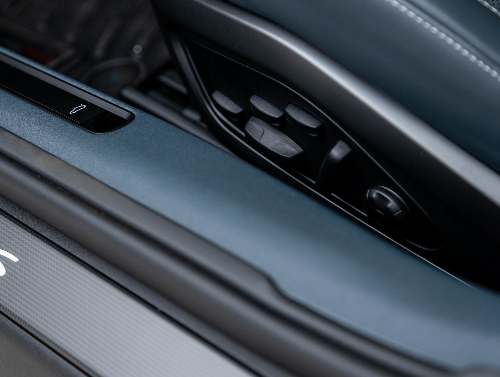 2025 Porsche 911 911 Turbo S Cabriolet