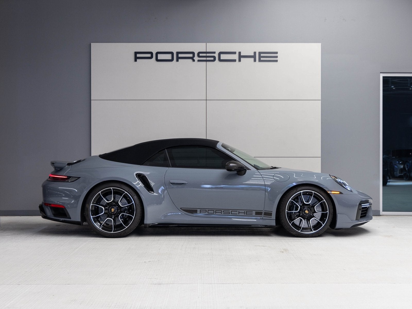 2025 Porsche 911 911 Turbo S Cabriolet