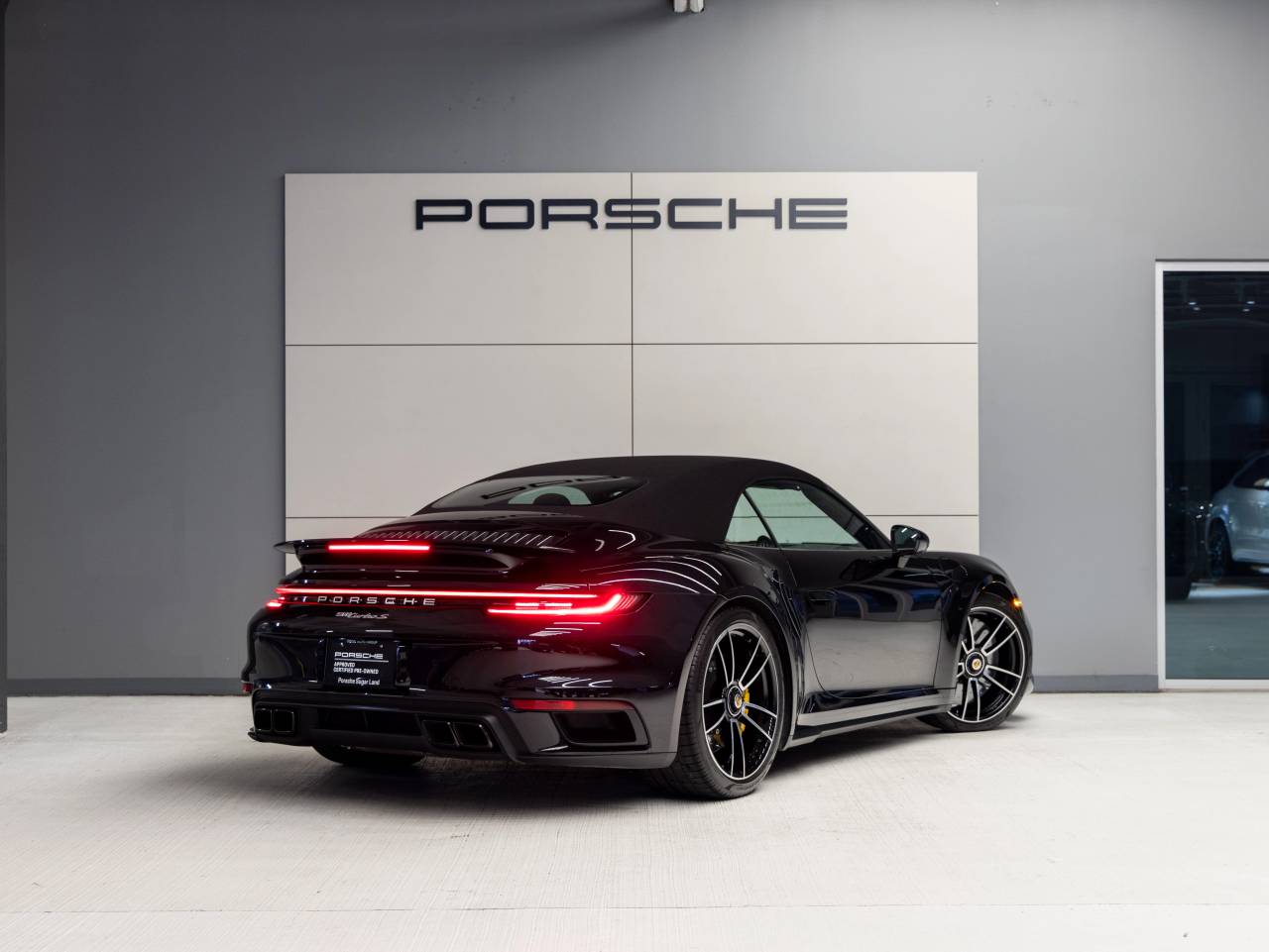 2024 Porsche 911 911 Turbo S Cabriolet (MY24)