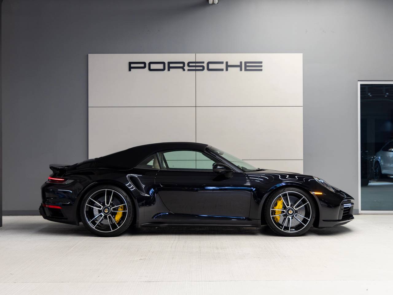 2024 Porsche 911 911 Turbo S Cabriolet (MY24)