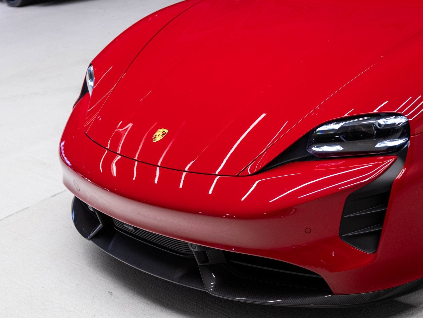 2024 Porsche Taycan Taycan GTS Sport Turismo (MY24)