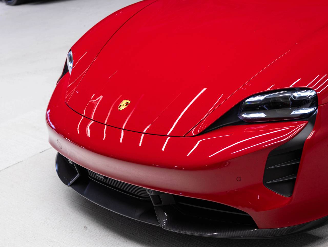 2024 Porsche Taycan Taycan GTS Sport Turismo (MY24)