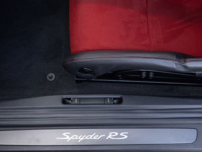 2025 Porsche 718 718 Spyder RS