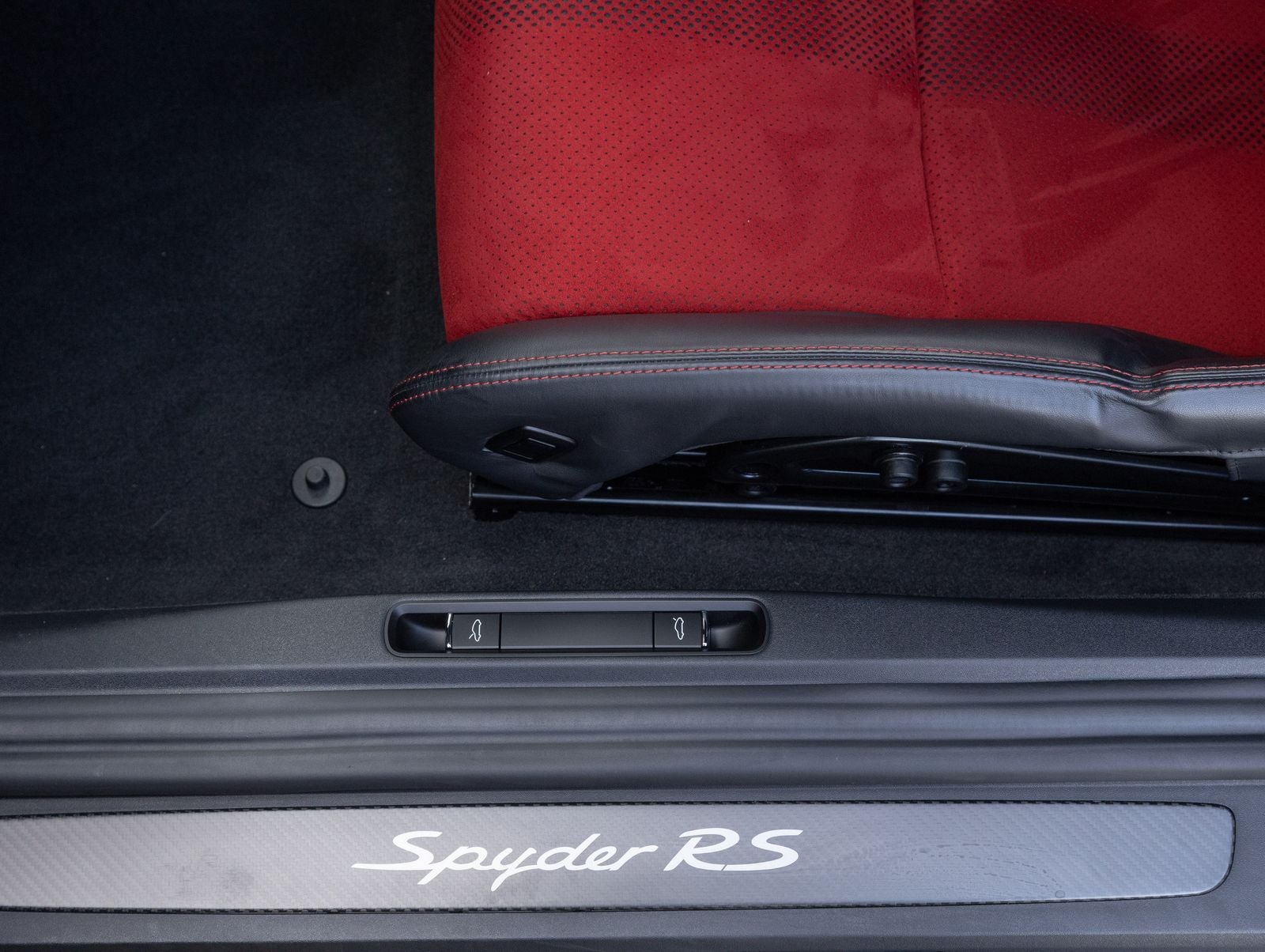 2025 Porsche 718 718 Spyder RS