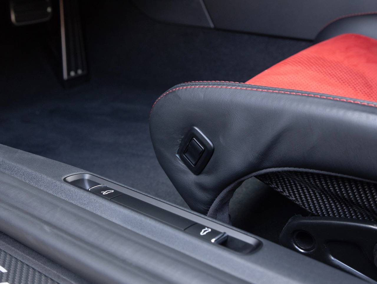 2025 Porsche 718 718 Spyder RS