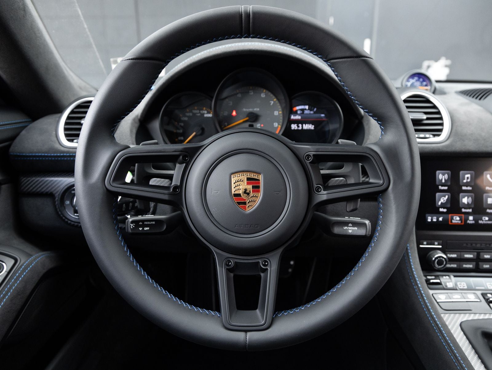 2025 Porsche 718 Spyder RS