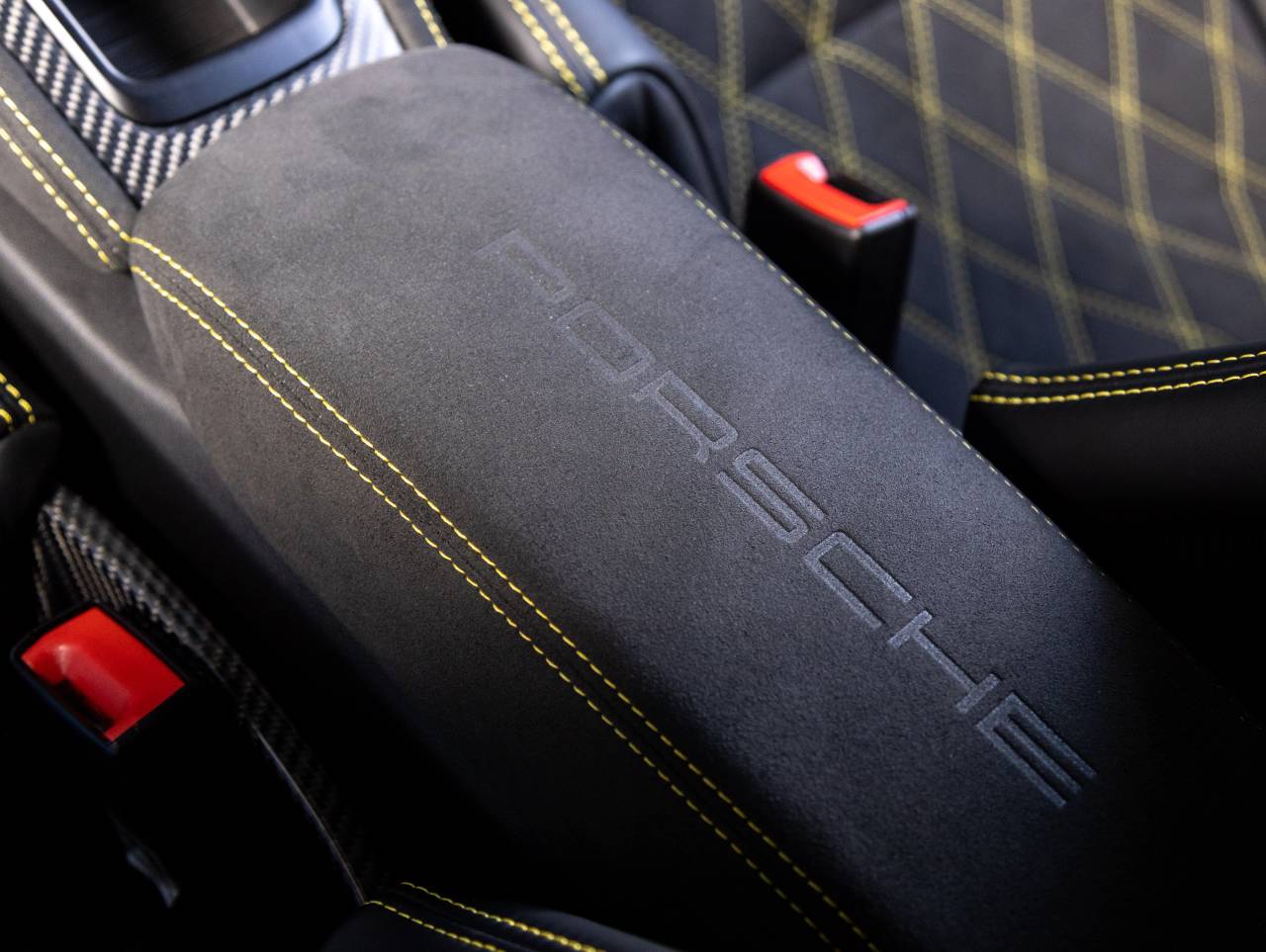 2025 Porsche 718 718 Spyder RS