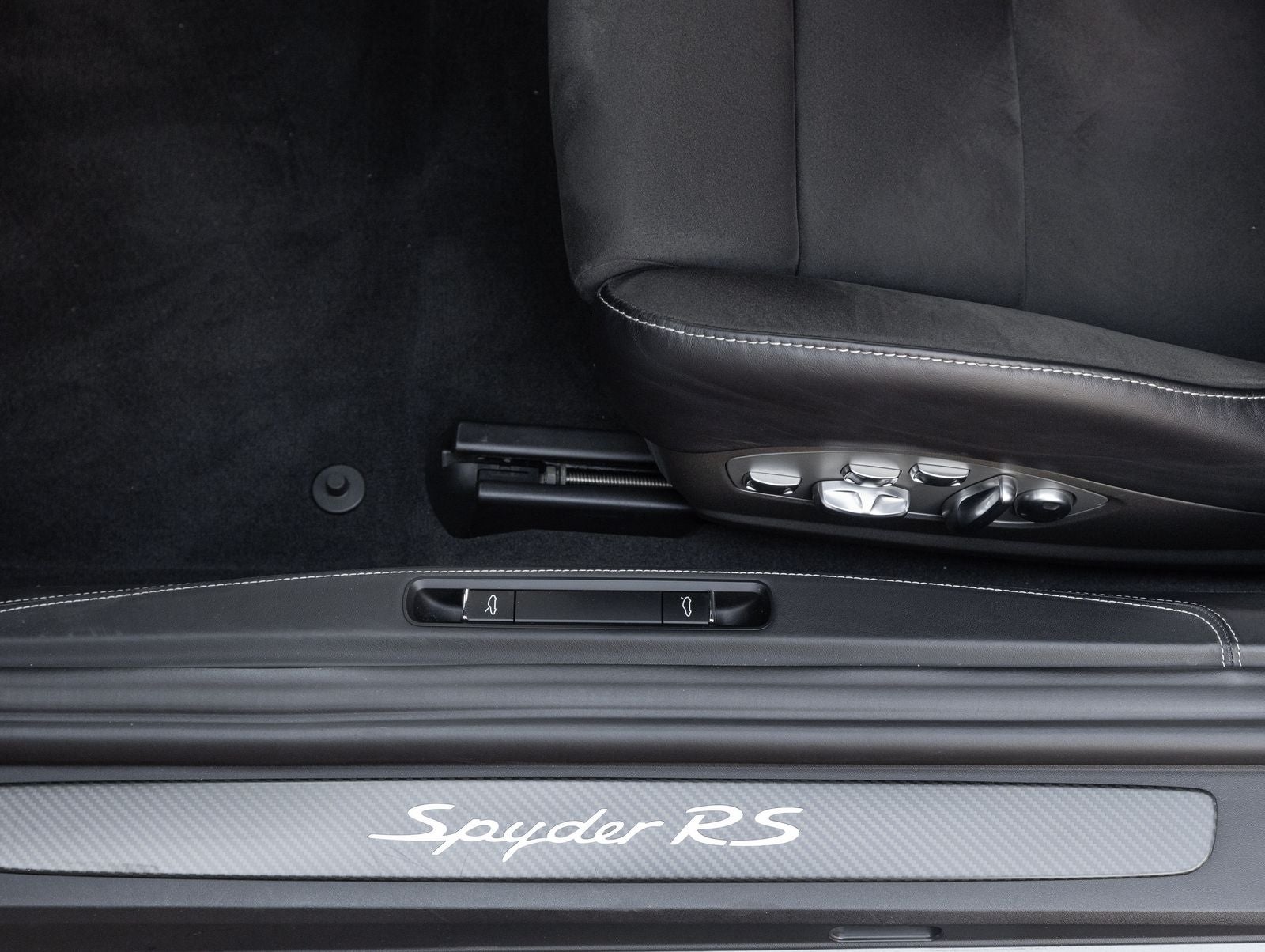 2024 Porsche 718 Spyder RS