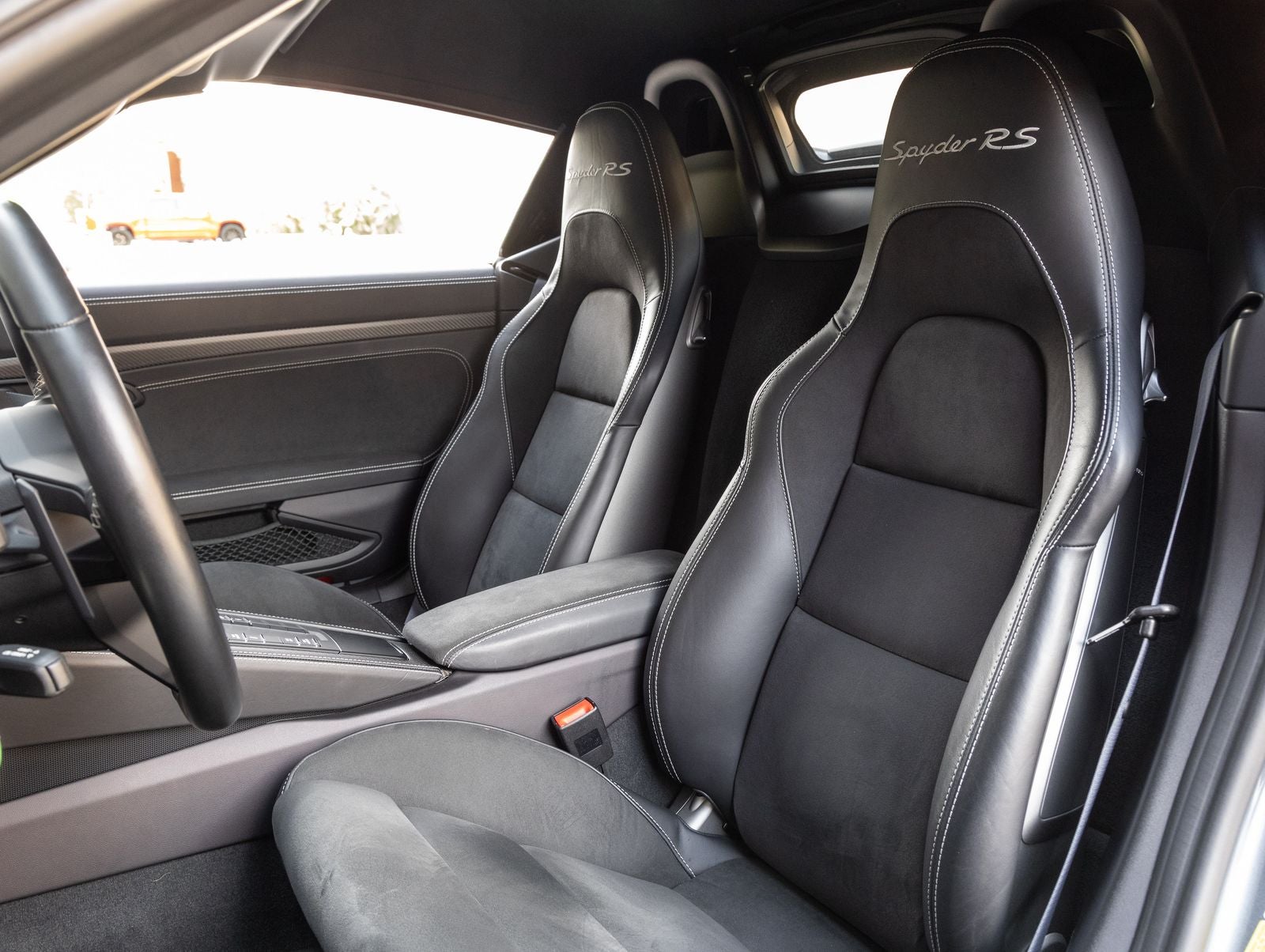 2024 Porsche 718 Spyder RS