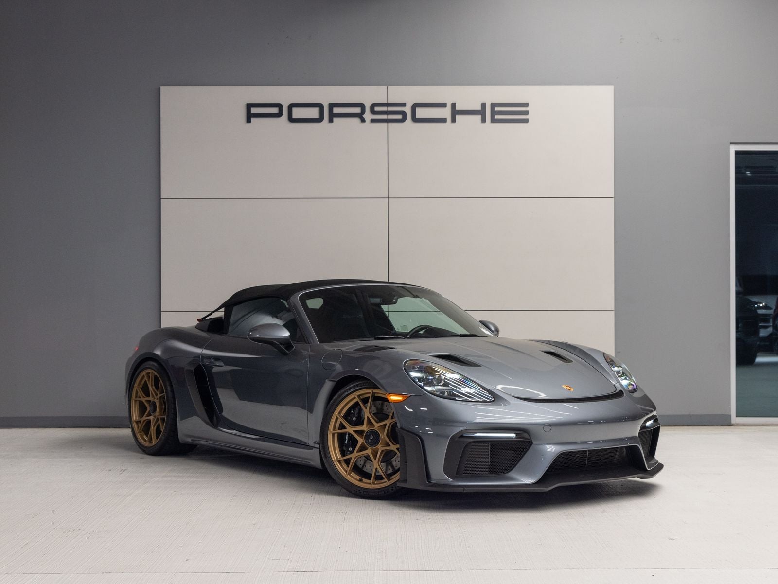 2024 Porsche 718 Spyder RS