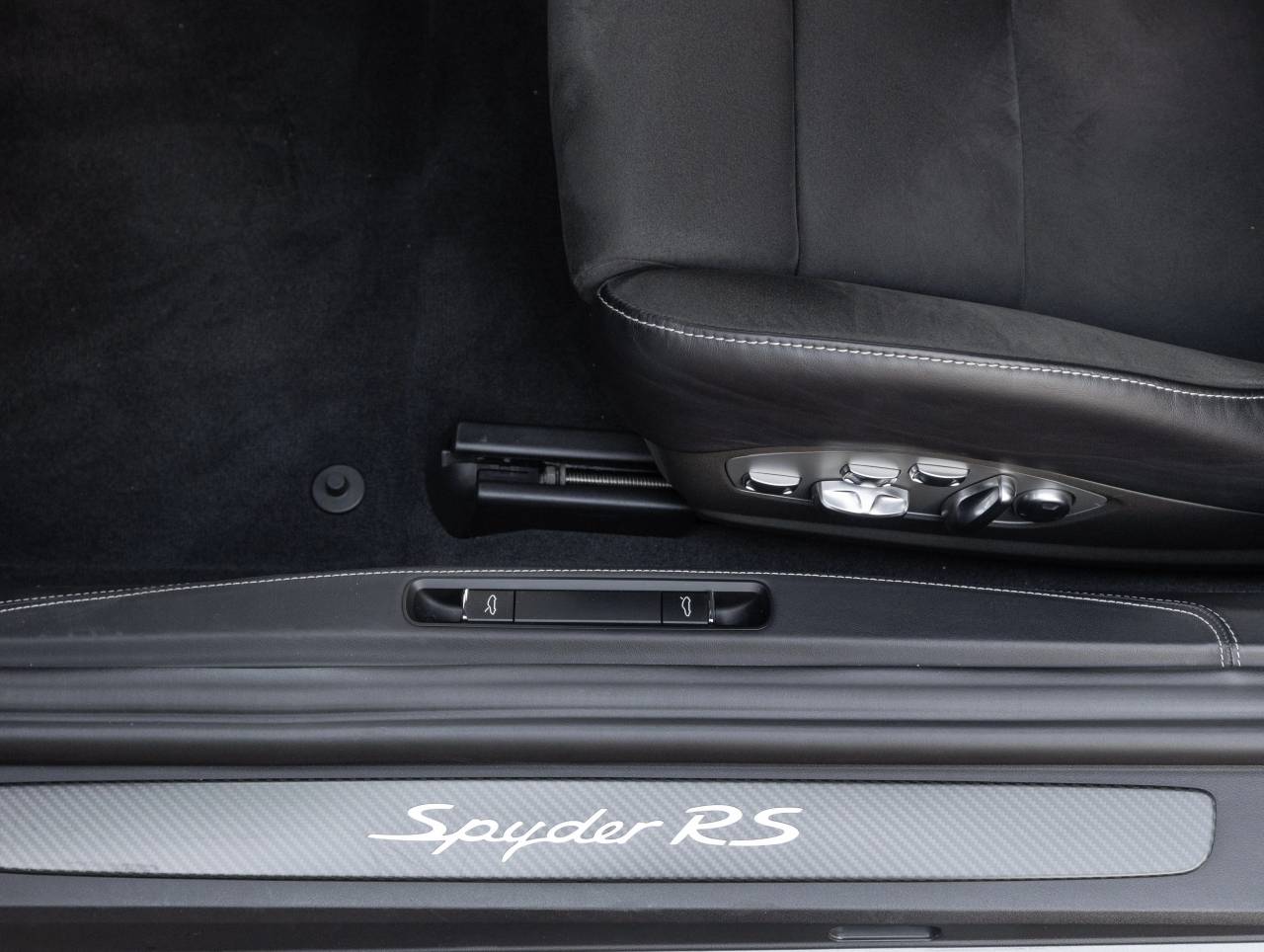 2024 Porsche 718 Spyder RS