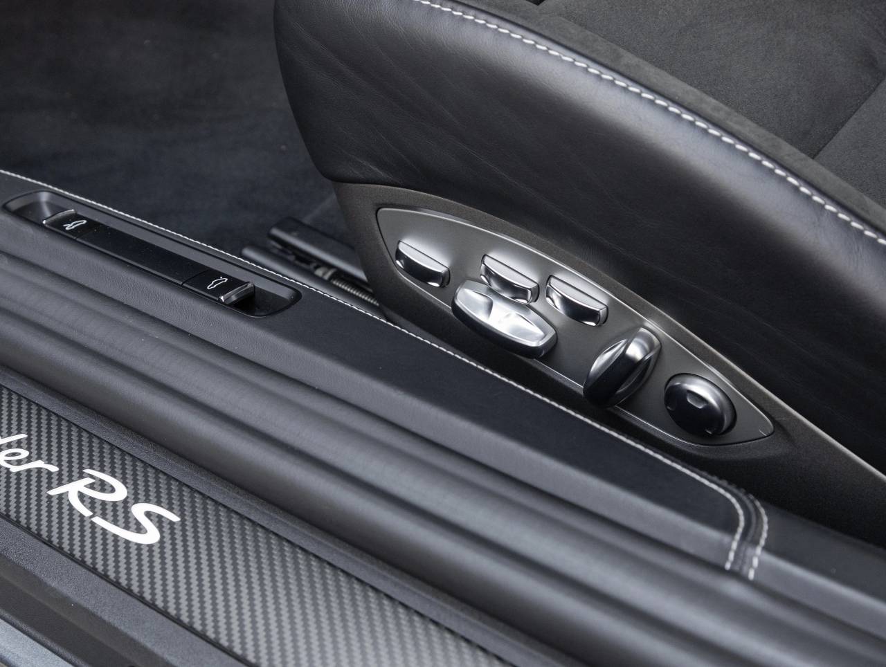 2024 Porsche 718 Spyder RS